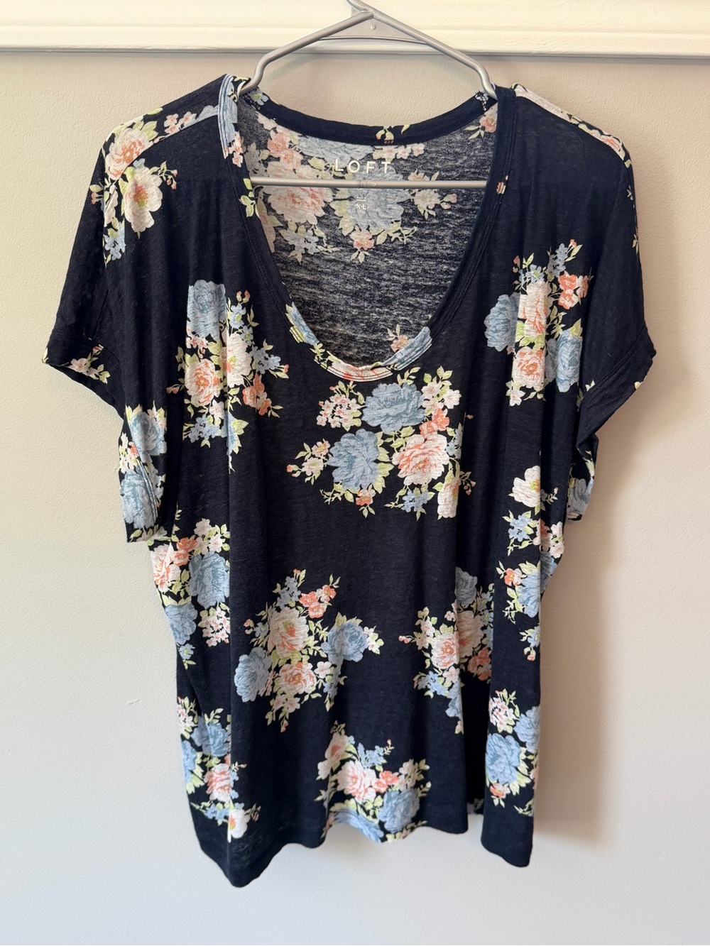 LOFT Linen Navy Floral Scoop Neck Women's Top Boxy Fit